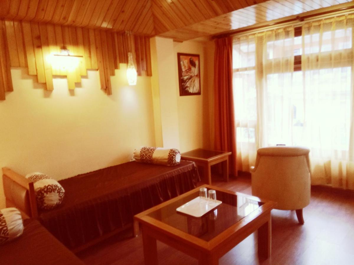 Omega Residency Hotel ดาร์จีลิง ภายนอก รูปภาพ