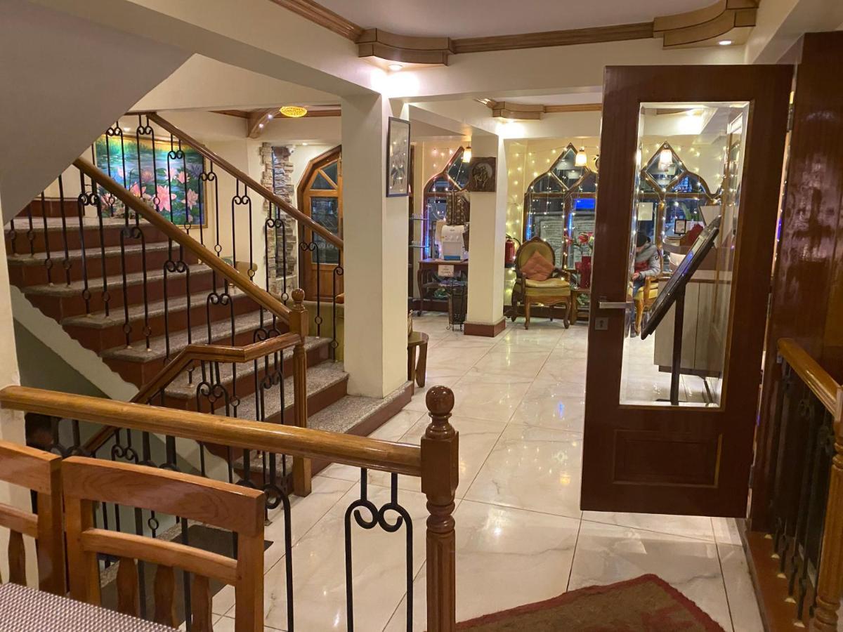Omega Residency Hotel ดาร์จีลิง ภายนอก รูปภาพ